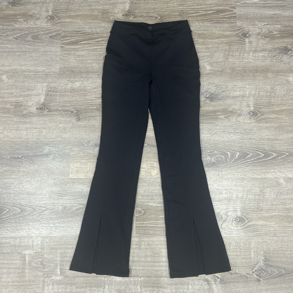 Alo yoga pants